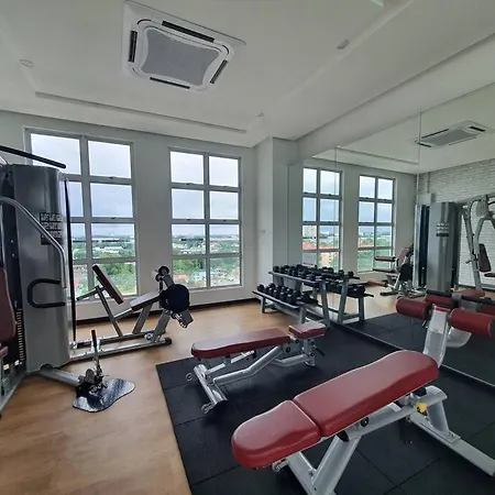 Sks Habitat Larkin Economy Business Unit Apartment Johor Bahru Bagian luar foto