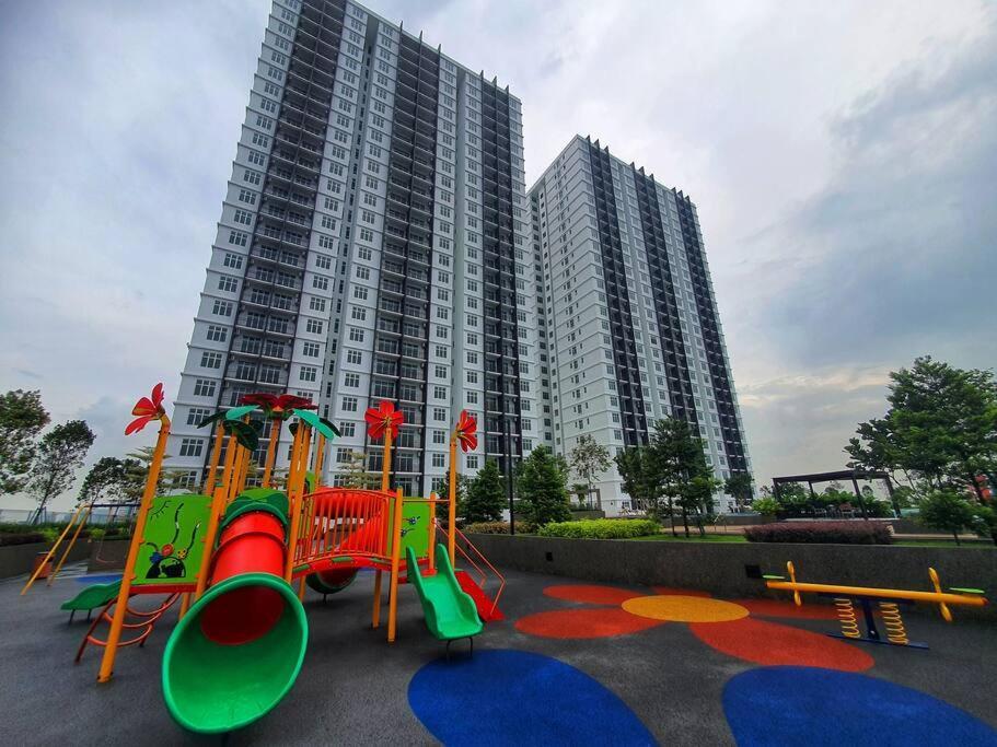 Sks Habitat Larkin Economy Business Unit Apartment *